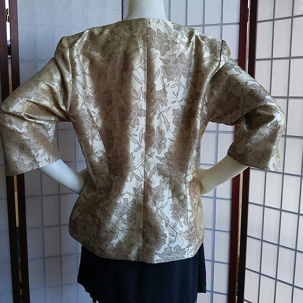 Jacket - Picture 6 of 9